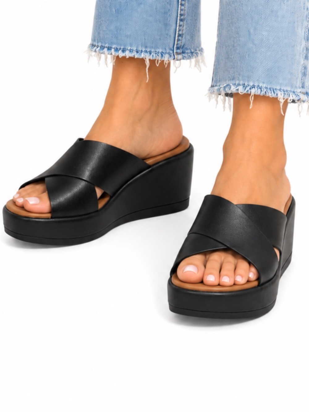 Susina Caine Platform Wedge Slide Sandals, Black